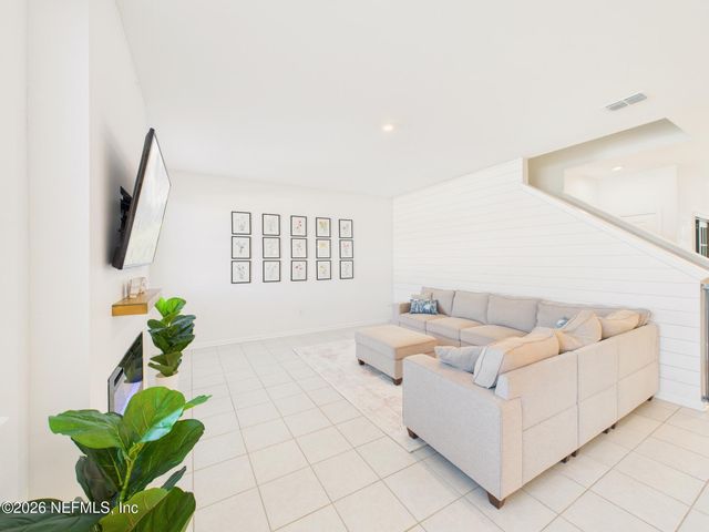 583 BUTTONWOOD Loop, Yulee, FL 32097