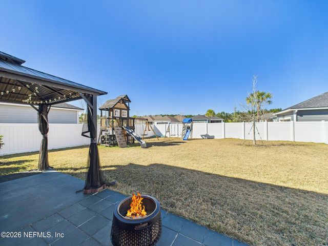 583 BUTTONWOOD Loop, Yulee, FL 32097