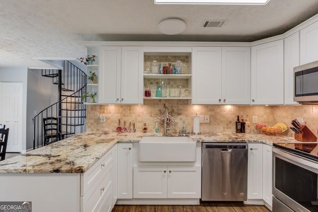 4040 Chattahoochee Trace, Duluth, GA 30097