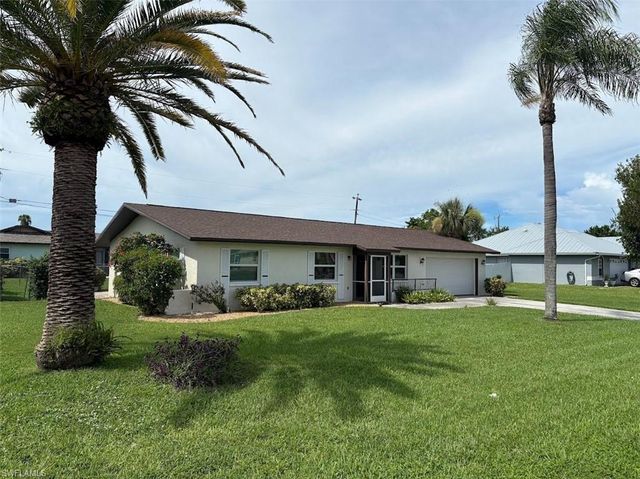 126 SE 40th TER, Cape Coral, FL 33904