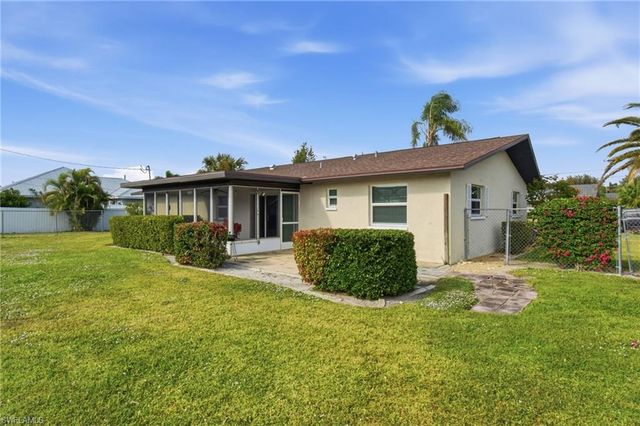 126 SE 40th TER, Cape Coral, FL 33904