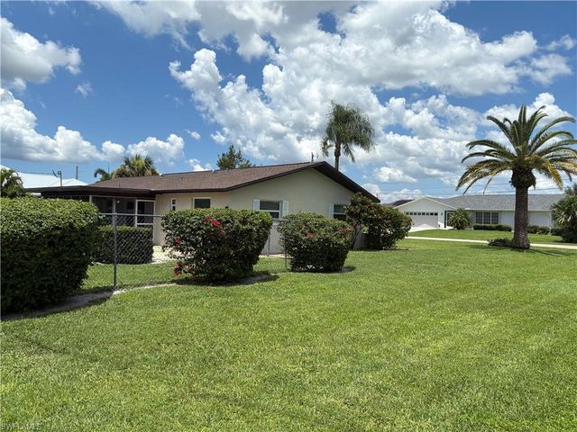 126 SE 40th TER, Cape Coral, FL 33904