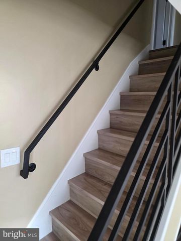 410 LOGAN ST, Bristol, PA 19007