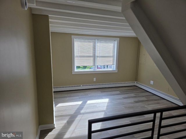 410 LOGAN ST, Bristol, PA 19007