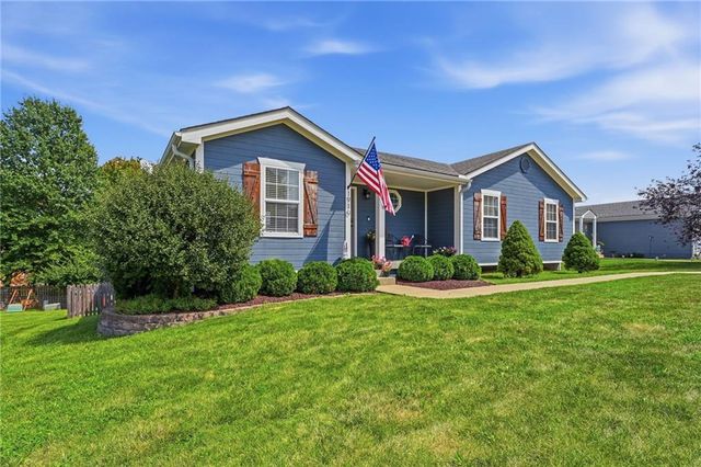 1910 Chestnut Drive, Pleasant Hill, MO 64080