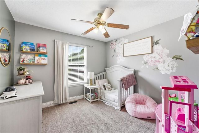 1910 Chestnut Drive, Pleasant Hill, MO 64080