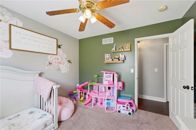1910 Chestnut Drive, Pleasant Hill, MO 64080