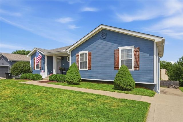 1910 Chestnut Drive, Pleasant Hill, MO 64080