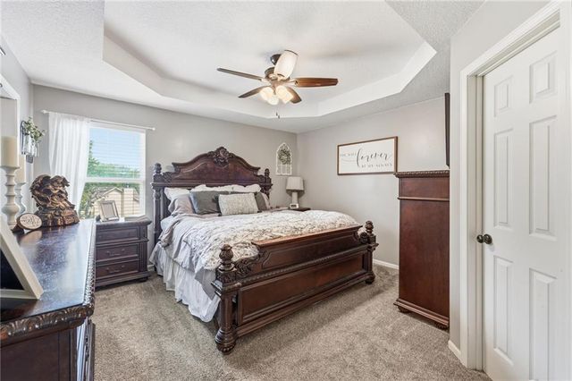 1910 Chestnut Drive, Pleasant Hill, MO 64080