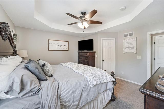 1910 Chestnut Drive, Pleasant Hill, MO 64080