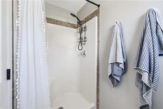 1910 Chestnut Drive, Pleasant Hill, MO 64080