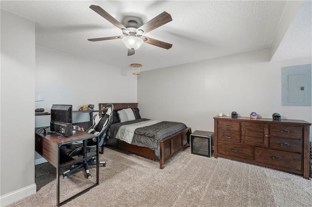 1910 Chestnut Drive, Pleasant Hill, MO 64080