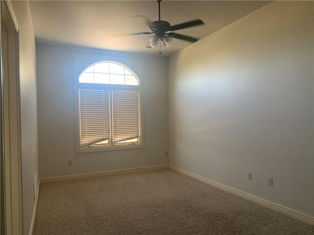 2645 S Everest Avenue, Rogers, AR 72758