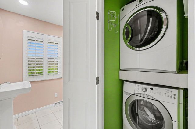 412 General Drive, Fort Wright, KY 41011