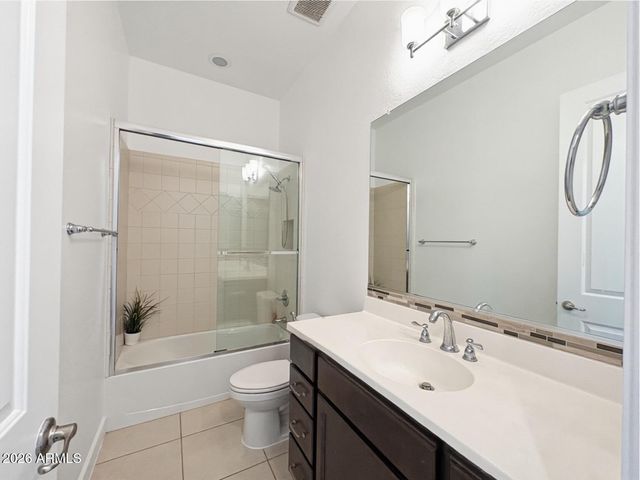 25724 N 19th Glen, Phoenix, AZ 85085