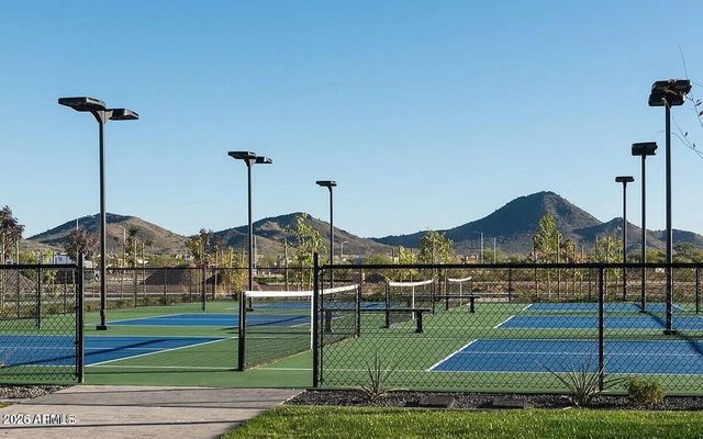 25724 N 19th Glen, Phoenix, AZ 85085