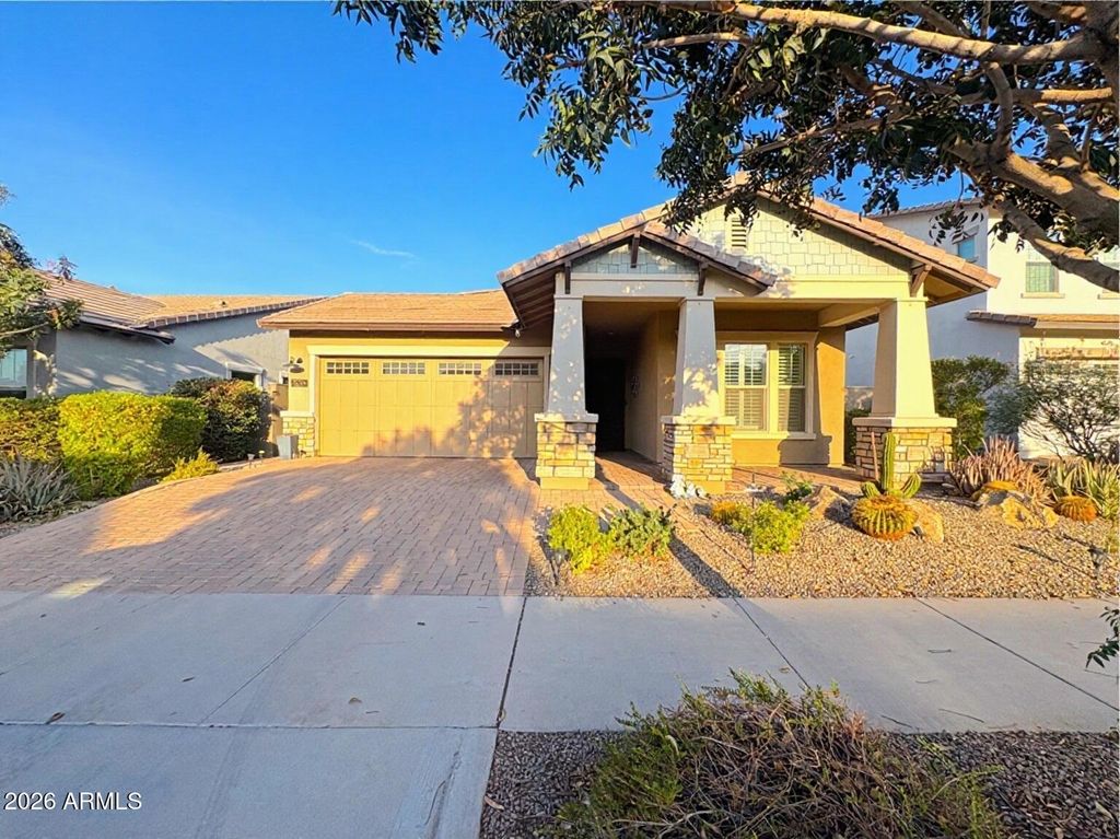 25724 N 19th Glen, Phoenix, AZ 85085