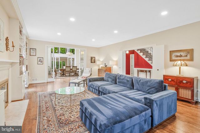 1502 HIGHWOOD DR, Mclean, VA 22101