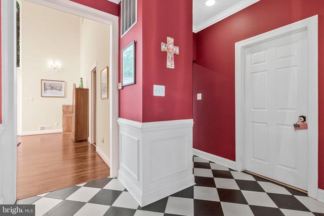 1502 HIGHWOOD DR, Mclean, VA 22101