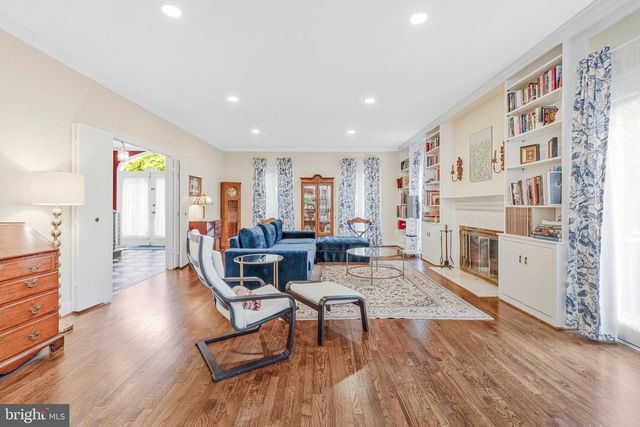1502 HIGHWOOD DR, Mclean, VA 22101