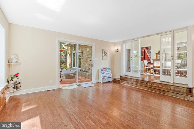 1502 HIGHWOOD DR, Mclean, VA 22101