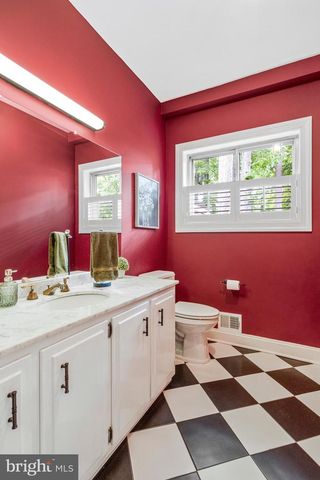 1502 HIGHWOOD DR, Mclean, VA 22101