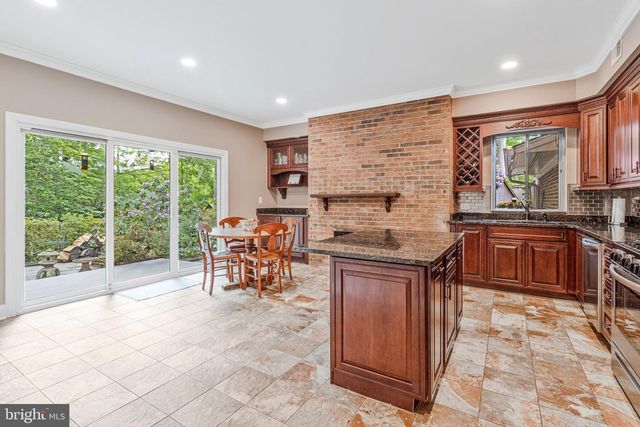 1502 HIGHWOOD DR, Mclean, VA 22101