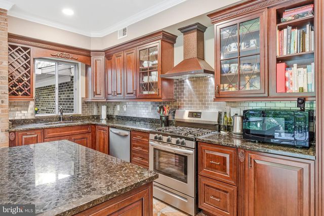 1502 HIGHWOOD DR, Mclean, VA 22101