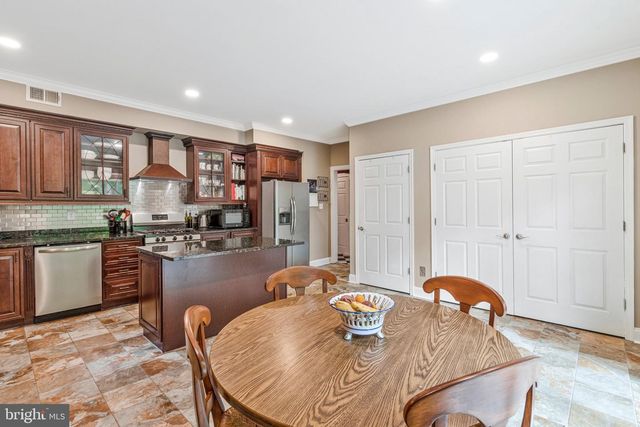 1502 HIGHWOOD DR, Mclean, VA 22101
