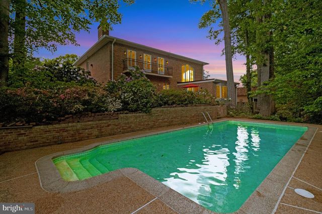 1502 HIGHWOOD DR, Mclean, VA 22101