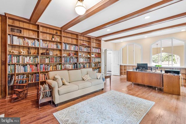 1502 HIGHWOOD DR, Mclean, VA 22101