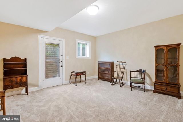 1502 HIGHWOOD DR, Mclean, VA 22101