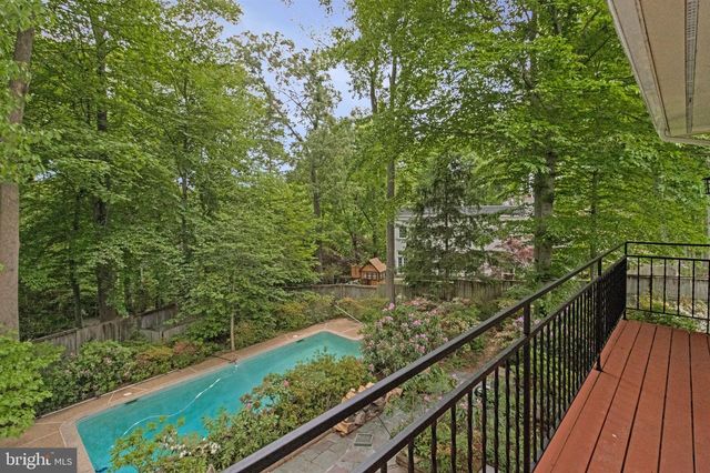 1502 HIGHWOOD DR, Mclean, VA 22101