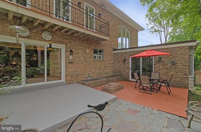 1502 HIGHWOOD DR, Mclean, VA 22101