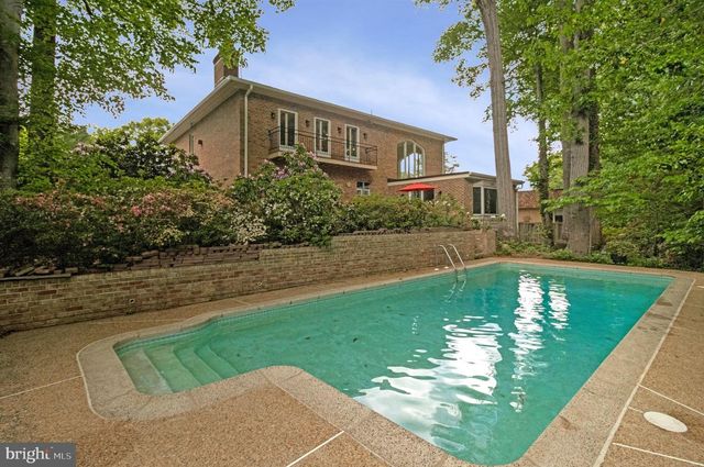 1502 HIGHWOOD DR, Mclean, VA 22101
