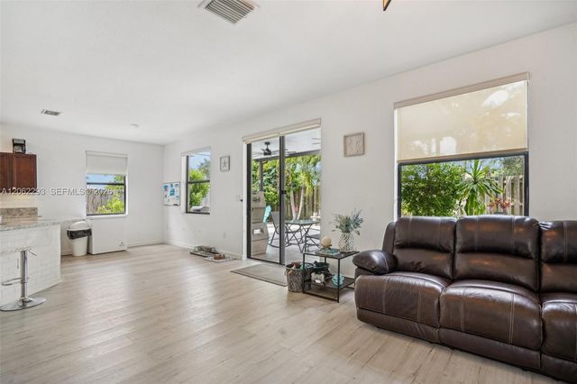 11833 SW 240th Ter, Homestead, FL 33032