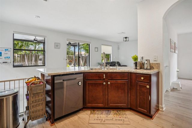 11833 SW 240th Ter, Homestead, FL 33032