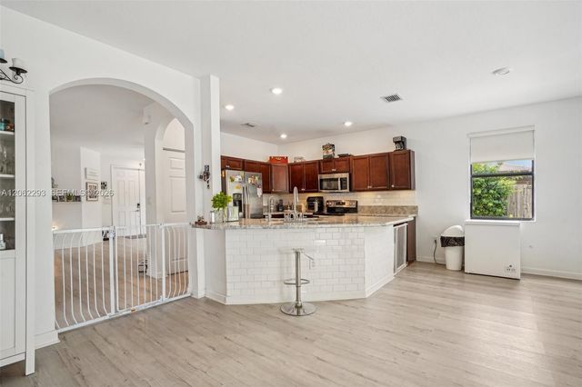 11833 SW 240th Ter, Homestead, FL 33032