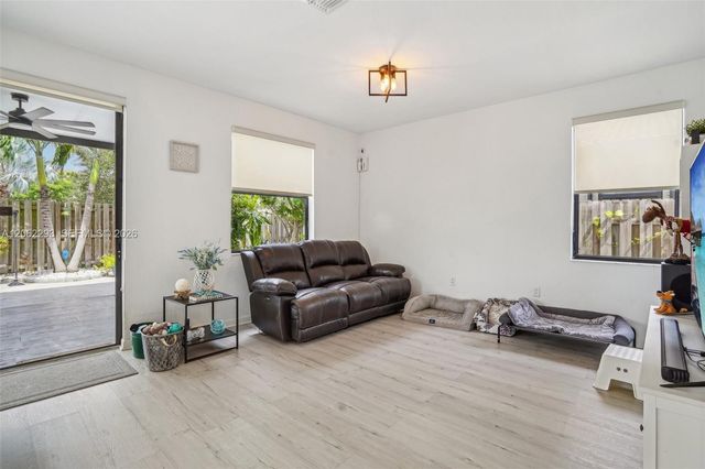11833 SW 240th Ter, Homestead, FL 33032