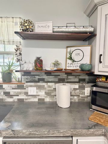 74 Hualapi Drive, Cherokee Village, AR 72529