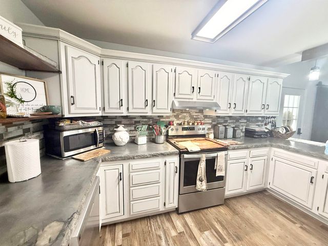 74 Hualapi Drive, Cherokee Village, AR 72529