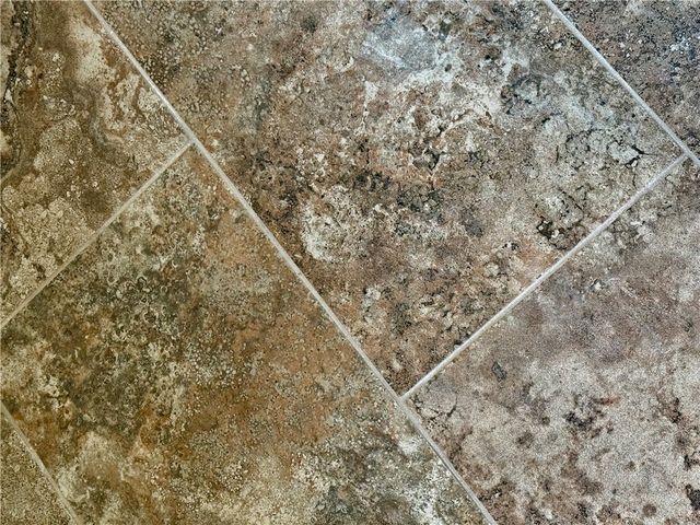 1124 Bayberry Dr, North Strabane, PA 15317