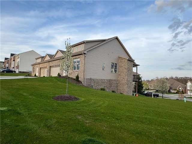 1124 Bayberry Dr, North Strabane, PA 15317