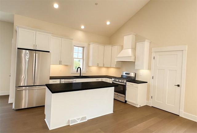 1124 Bayberry Dr, North Strabane, PA 15317