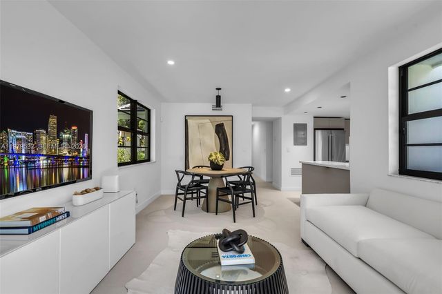 1415 Trillo Ave, Coral Gables, FL 33146