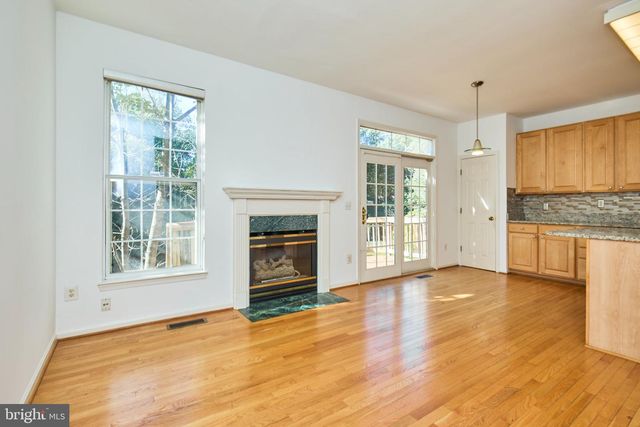 11485 CARRIAGE CT, Fairfax, VA 22030