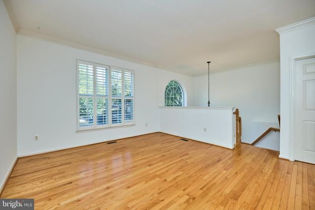 11485 CARRIAGE CT, Fairfax, VA 22030