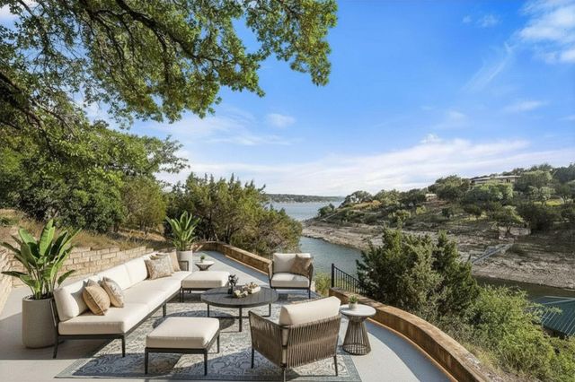 17813 Kingfisher Ridge DR, Lago Vista, TX 78645