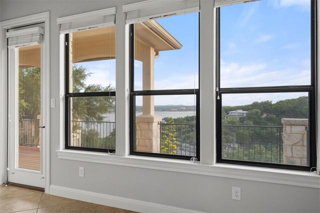 17813 Kingfisher Ridge DR, Lago Vista, TX 78645