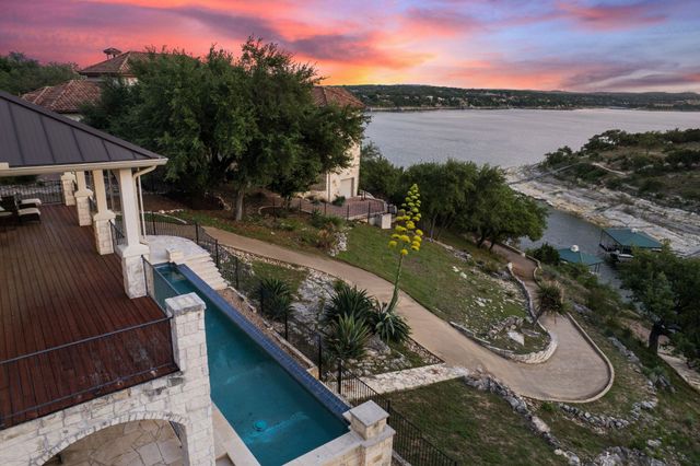 17813 Kingfisher Ridge DR, Lago Vista, TX 78645